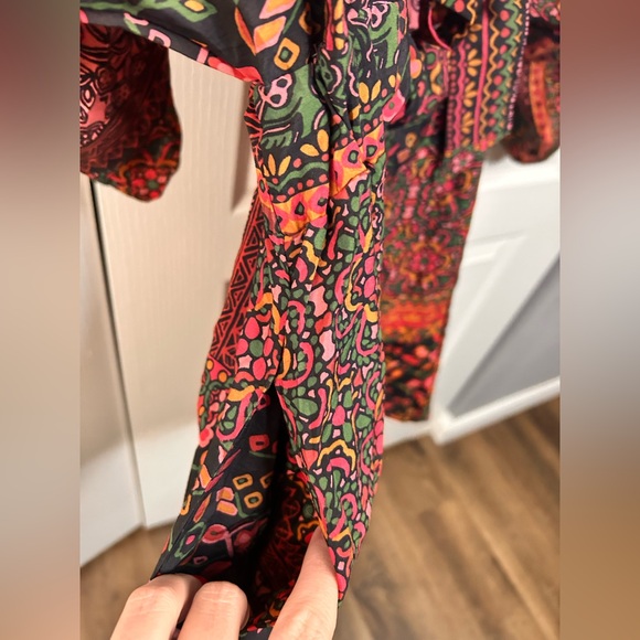 Wisteria Lane Women’s Batwing Sleeved Boho Mix Print Romper Medium Whimsical - Picture 3 of 7